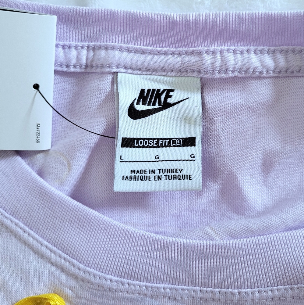 Nike👟 U*Phoria Loose Fit Cropped Tee👕 - NWT - Picture 4 of 16